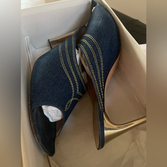 ESCADA DENIM HEELS - Picture 9 of 9